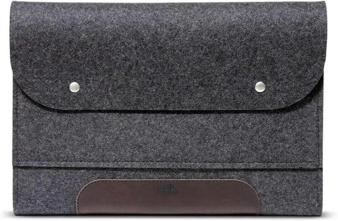 Pack & Smooch For Laptops up to 16" Or Macbook Pro Sleeve Case CORRIEDALE Vegetable Tanned Leather - Dark Grey
